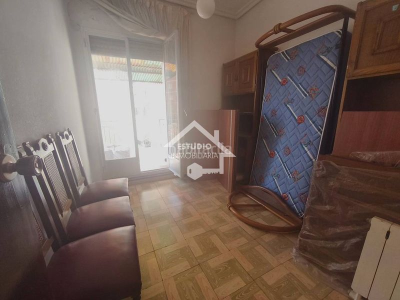 Foto 310c3611-662b-4c46-a3df-2d48112da4e4. Flat with heating in Oeste Logroño