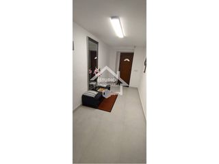 House  Calle san felices. Venta de casa espaciosa en viana