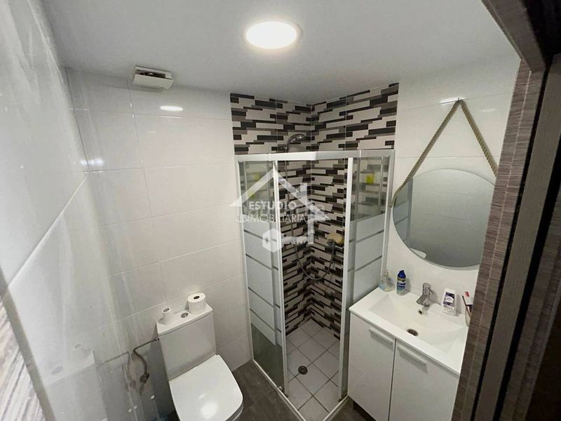 Foto bcdbdca2-6dbd-46fc-b3e2-452d03d2ca4a. Local comercial a Viana