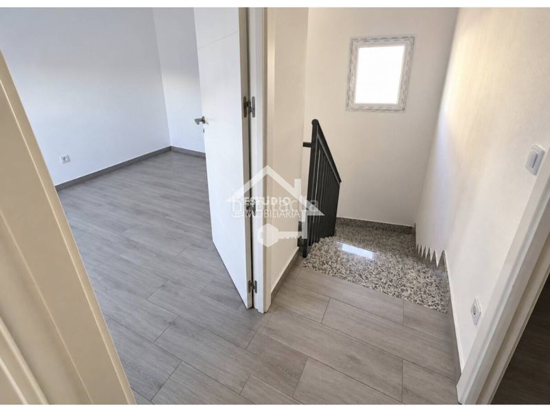 Foto 0f892975-fb50-48e7-93eb-9eca0d432cb1. Casa amb aparcament a Lodosa