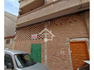 Local Comercial a Mendavia. Garaje  local comercial  merendero  en el centro del pueblo