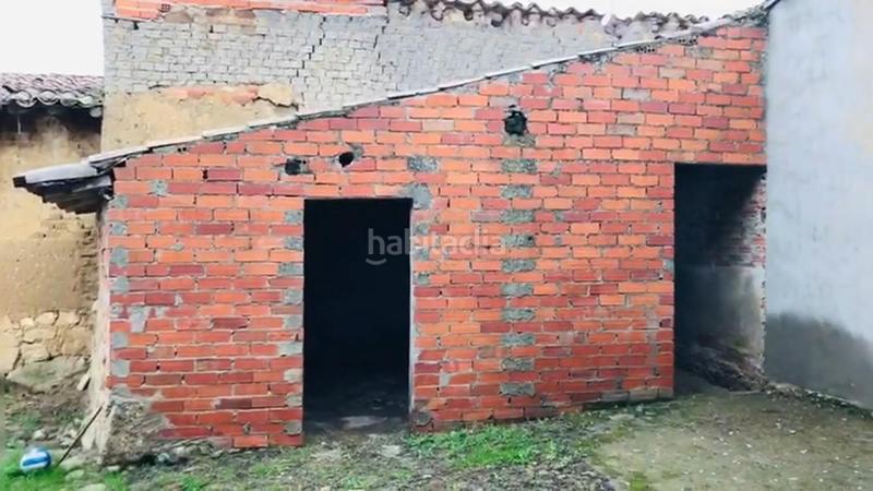 Foto c10726ff-6448-4ea5-8224-7e8ce4110d68. Casa  con terreno con tejado nuevo en Argujillo
