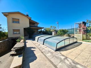 Chalet à San Isidro - Espíritu Santo. Impresionante chalet con piscina cubierta en alto san isidro