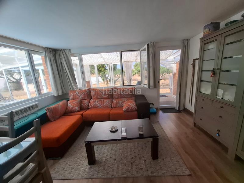 Foto c3110ed9-f2d0-4429-8987-6a43a433cab2. Chalet  independiente con piscina en Entrala