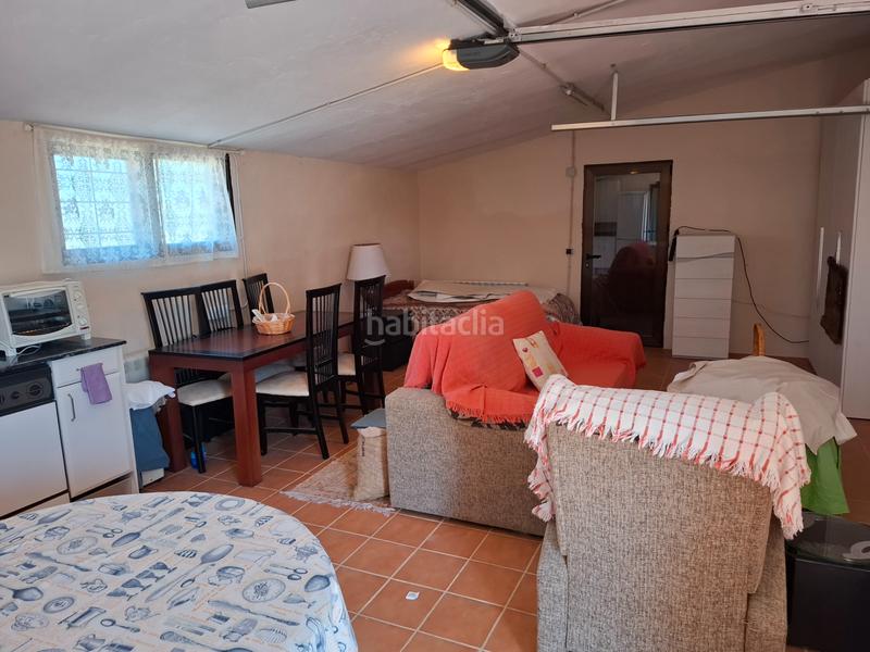 Foto c3f34e3c-a47d-42ab-84cc-78c560f8dbb4. Chalet  independiente con piscina en Entrala