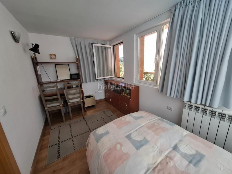 Foto c8b6017a-1de8-4693-8eb7-3d992042f4b9. Chalet  independiente con piscina en Entrala