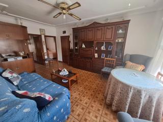 Appartement à San José Obrero. Piso con calefacción en avenida galicia para entrar a vivir
