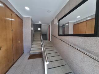 Etagenwohnung  Calle peña trevinca. Piso con ascensor y plaza de garaje en peña trevinca