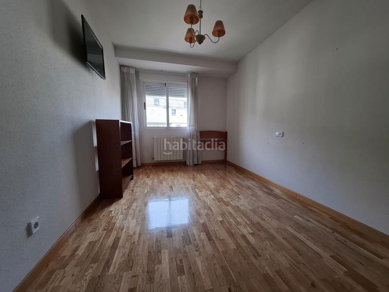 Foto 1920310b-8271-4fdc-aa21-0ec5779545ea. Pis amb calefacció aparcament a Pinilla Zamora