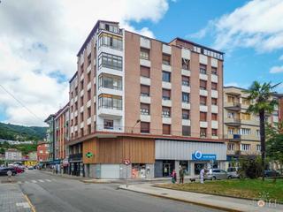 Appartement à San Martín del Rey Aurelio. Piso luminoso con terraza en el entrego  para reformar a tu gust