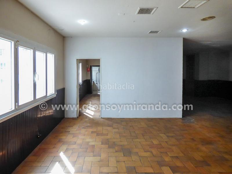 Foto bd65d172-8b93-4649-97d7-9a75c9375f6c. Affitto locale commerciale in Oviedo - c/ víctor sáenz 15 in Oviedo