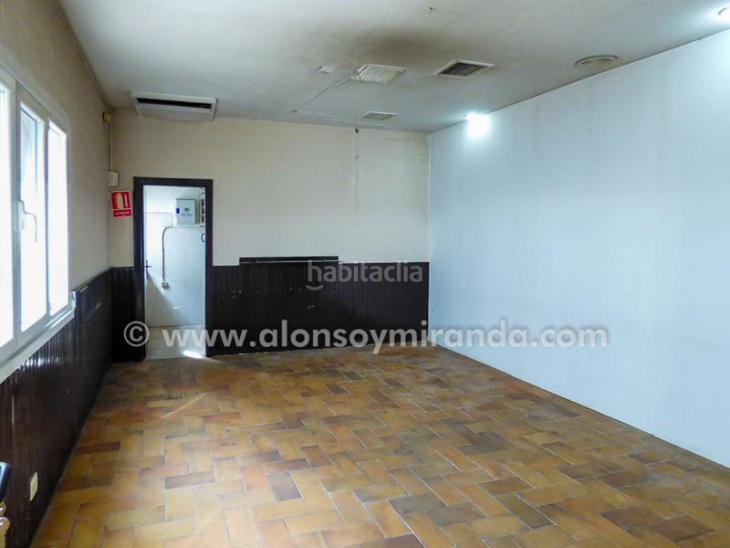 Foto c8c8e33b-ec15-4f19-bd0c-0bdf61eecf35. Location local commercial dans Oviedo - c/ víctor sáenz 15 dans Oviedo