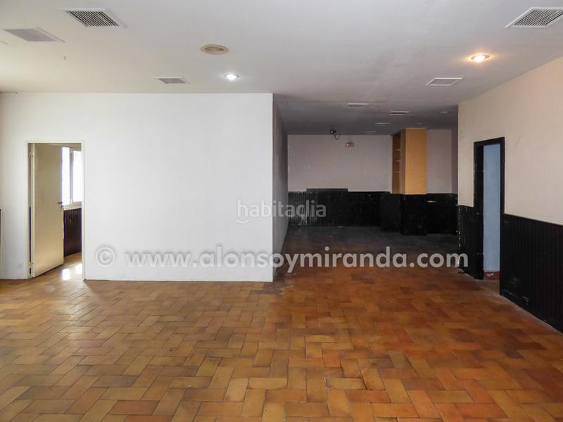 Foto 728c97d8-f17c-4051-b7b1-0d62aecb86d4. Rent business premise in Oviedo - c/ víctor sáenz 15 in Oviedo