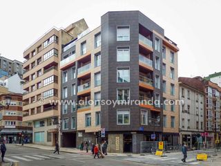Lloguer Pis  Oviedo - c/ alonso quintanilla. Se alquila exclusiva vivienda a estrenar en moderno y eficiente