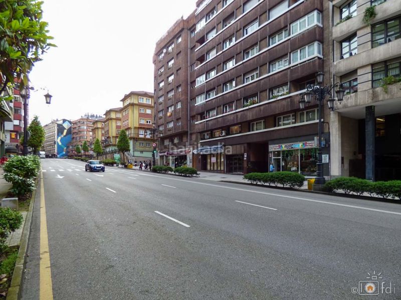 Foto 8f05ad69-634c-4df4-9e94-bf5eb3aa0463. Pis amb calefacció aparcament a Masip Oviedo