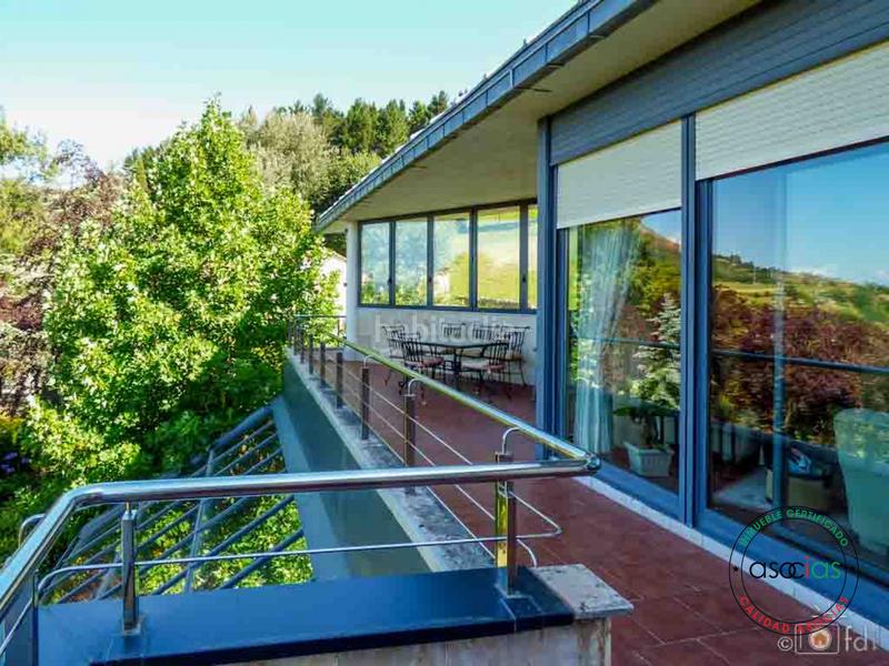 Foto 03e10c69-31c6-41a6-afb7-1f10c5d444e3. Casa in Oviedo - urbanización monte alto 22 in Parroquias Norte - Naranco Oviedo