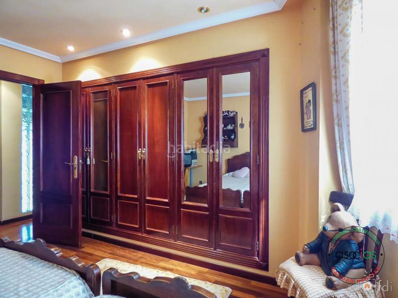 Foto 12a12069-f4bc-4a2c-8e96-33e274f17625. Casa in Oviedo - urbanización monte alto 22 in Parroquias Norte - Naranco Oviedo