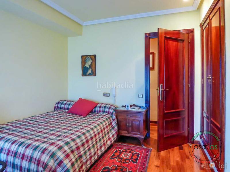Foto 2347d4a8-6066-4393-816e-8d101d858ad2. Casa in Oviedo - urbanización monte alto 22 in Parroquias Norte - Naranco Oviedo