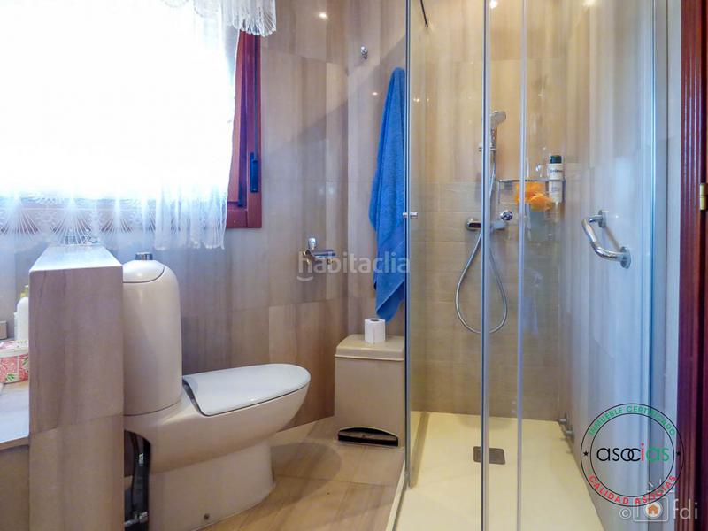 Foto 35d3a93f-1f2f-4624-9bd7-e649ffed82c4. Casa in Oviedo - urbanización monte alto 22 in Parroquias Norte - Naranco Oviedo
