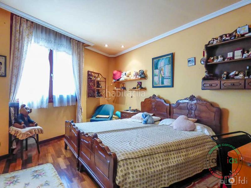 Foto 3e3f6e70-0e86-4f89-8e9b-53c5e7249c19. Casa in Oviedo - urbanización monte alto 22 in Parroquias Norte - Naranco Oviedo