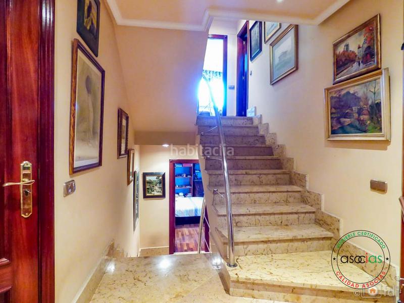Foto 952682e5-aac4-40cd-8d8d-3d16186d1cbb. Casa in Oviedo - urbanización monte alto 22 in Parroquias Norte - Naranco Oviedo