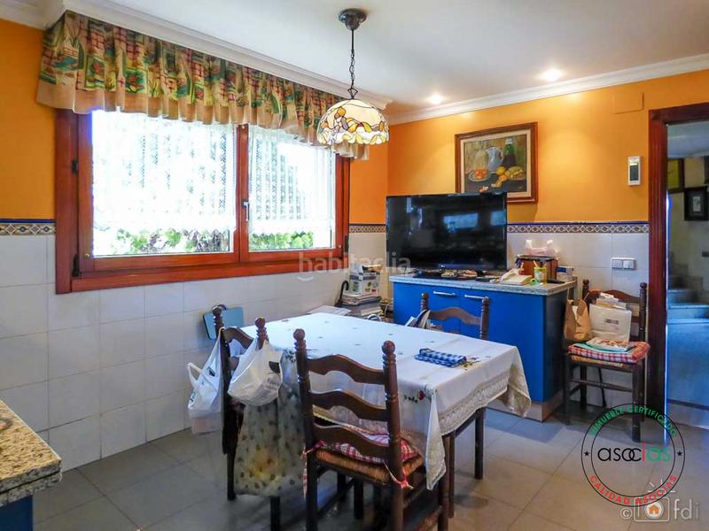 Foto ae8d62dc-7c36-4960-8a00-8aa11a3a8db4. Casa in Oviedo - urbanización monte alto 22 in Parroquias Norte - Naranco Oviedo