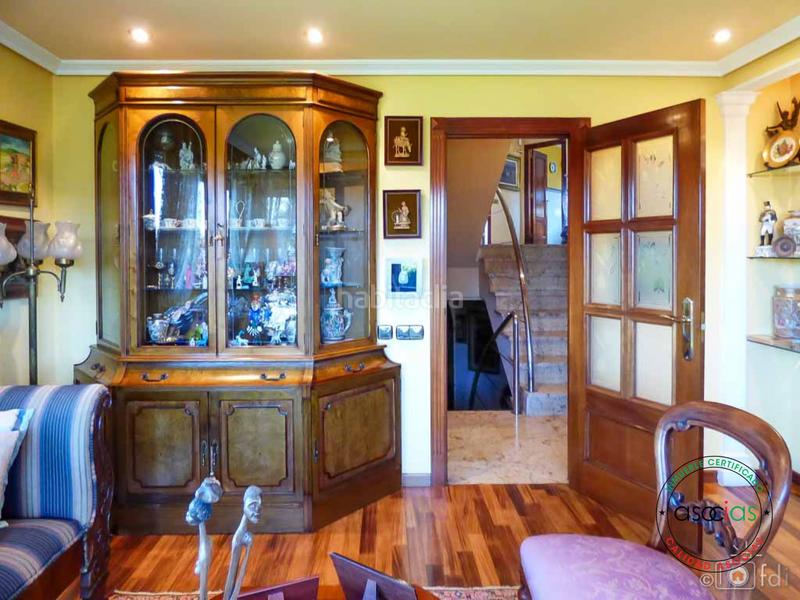 Foto c1f2a489-5a87-4b73-adde-5f84cff6cbe6. Casa in Oviedo - urbanización monte alto 22 in Parroquias Norte - Naranco Oviedo