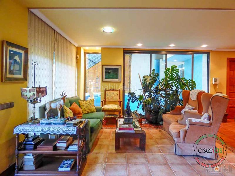 Foto e0adfff1-b79e-4899-b301-797f27fdf49d. Casa in Oviedo - urbanización monte alto 22 in Parroquias Norte - Naranco Oviedo