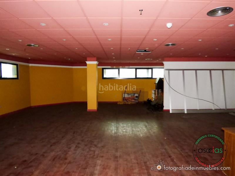 Foto 49da5a74-1663-4886-b3ad-af5943fc0dc4. Lloguer local comercial a comandante caballero 3 a Oviedo