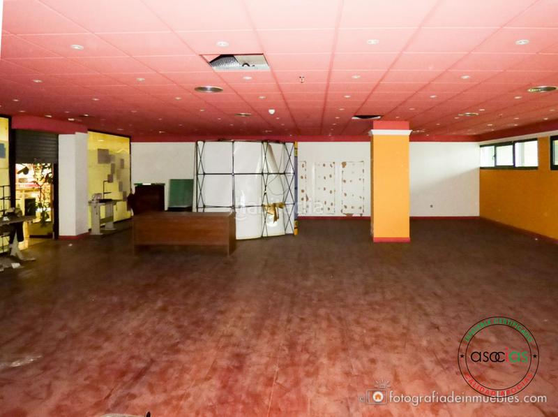 Foto ad49df79-edd0-421b-bc82-5acb217c86ed. Lloguer local comercial a comandante caballero 3 a Oviedo