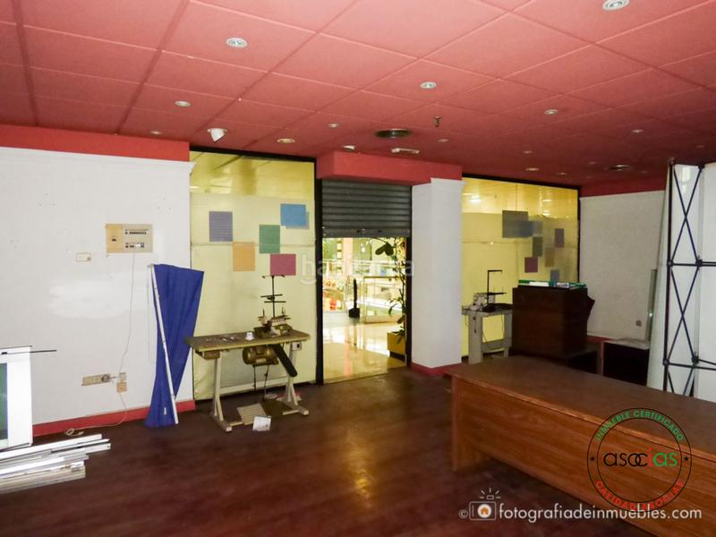 Foto b255259f-d12a-4edc-a10b-3cd5f91c009c. Location local commercial dans comandante caballero 3 dans Oviedo