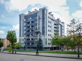 Lloguer Pis  Oviedo - c/ hijas de la caridad. Piso en alquiler en la zona de pumarin, a un paso del centro y j