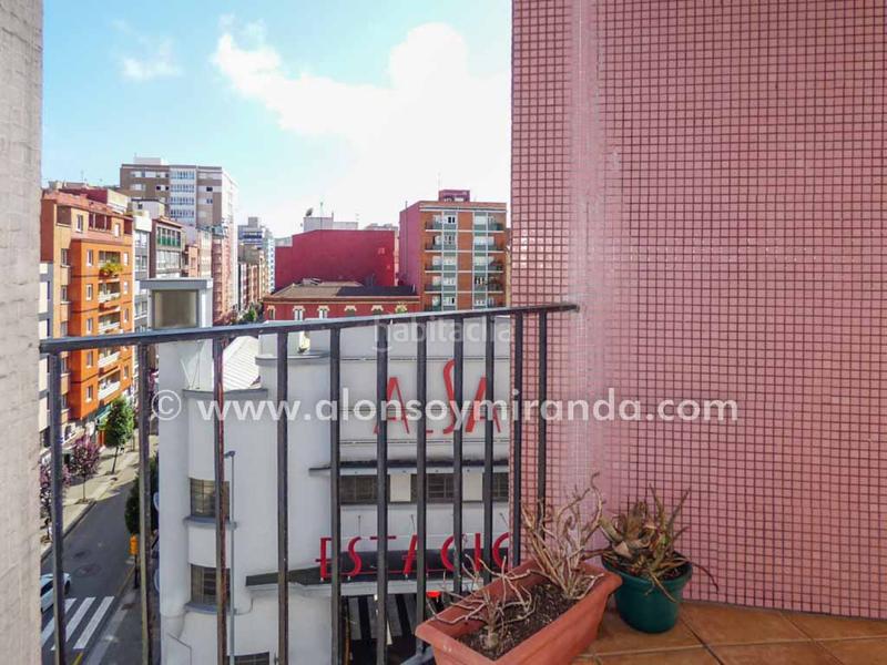 Foto bdb48cbb-6672-4a9f-8de6-08d7d6998d03. Miete etagenwohnung in Gijón - c/ llanes 2 in Centro Gijón