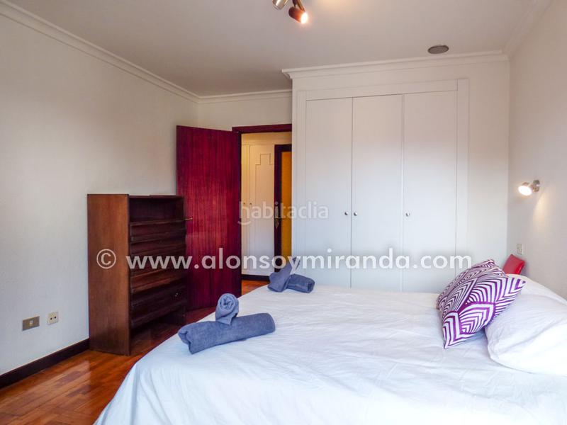 Foto fa7de29b-1f1e-4410-ab42-78c8eb1da4c4. Miete etagenwohnung in Gijón - c/ llanes 2 in Centro Gijón