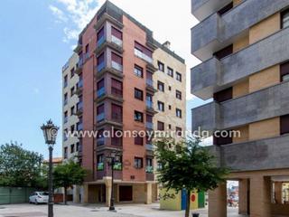 Lloguer Pis  Oviedo - calle poetas gamoneda. Disponible para alquiler de larga temporada desde el 01 de septi