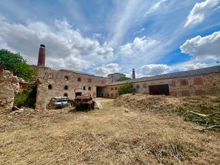 Industrial plot in Calle de la poza del moral 15