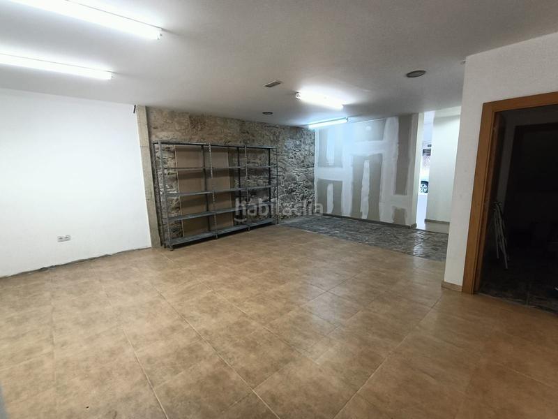 Foto 6c1c097b-35c0-4e24-822f-78fdd6cc395d. Rent business premise in Centro Ferrol