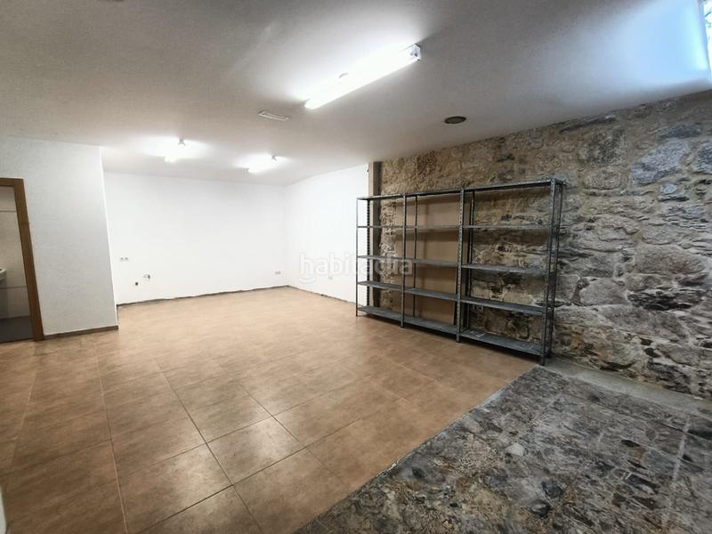 Foto d0b54487-edc4-424c-ba6c-9aae785e9fbc. Lloguer local comercial a Centro Ferrol