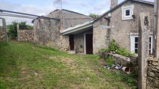 Maison à Área Rural. Casa y terreno en venta en esmelle