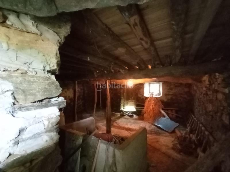 Foto a6e88246-482c-4a49-aee0-838ac5996618. Casa adosada casa en venta en corredoira en Cedeira