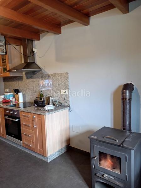 Foto 45594bc9-56a3-495d-baba-6bd509804318. Casa adossada a Mañón