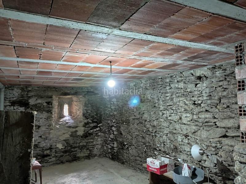 Foto 9e9e928c-6a64-4907-baf2-77a411b4193f. Casa adossada a Mañón