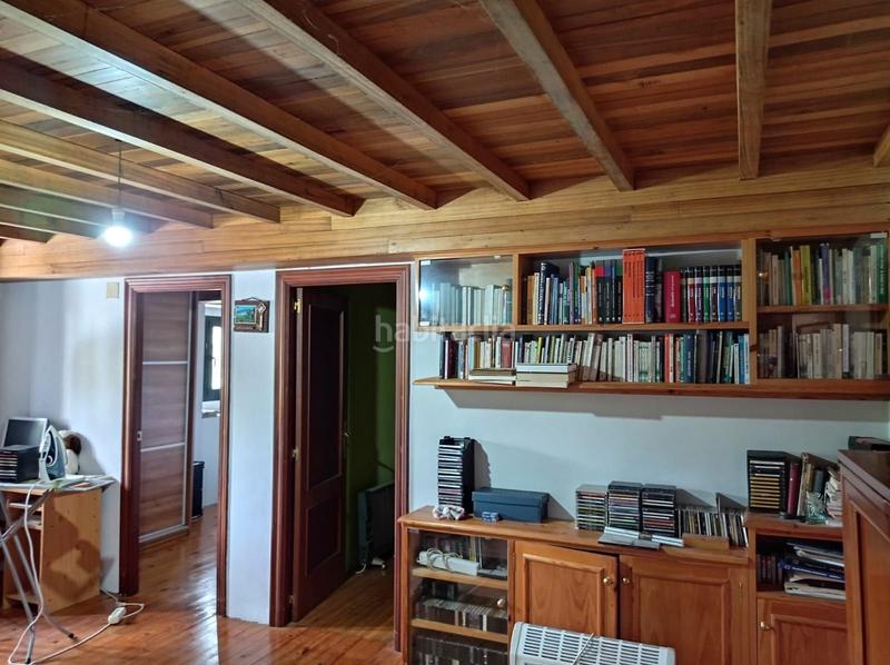 Foto e4ffd68f-b5d7-4dd1-9c32-abe8e857fe0a. Casa adossada a Mañón