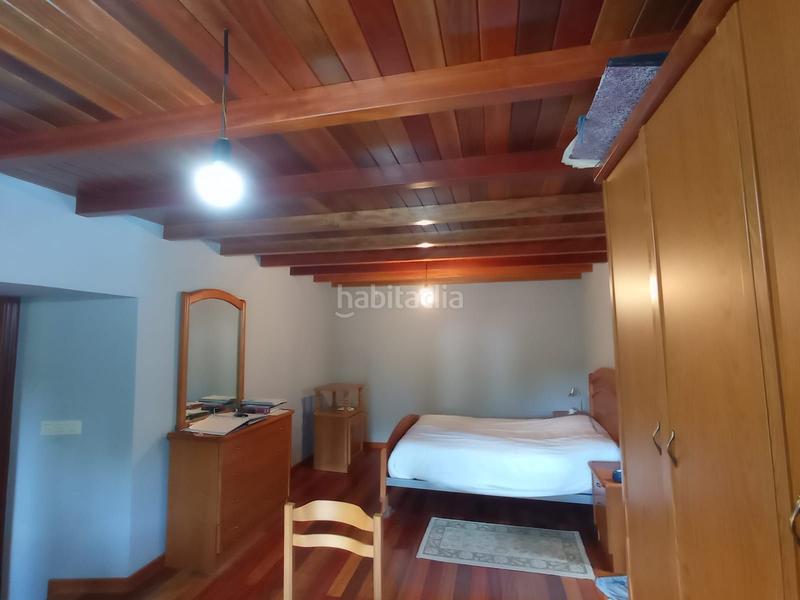 Foto fe5653c2-2d5f-4972-80b5-6f00cff8967e. Casa adossada a Mañón