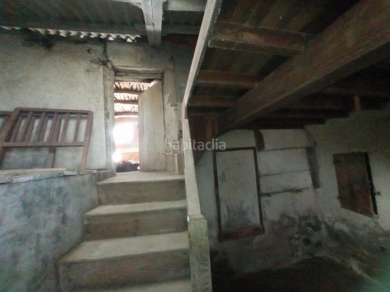 Foto 51b80263-f304-4bc1-b640-64b7c0ab4282. Masía casa adosada para rehabilitar en vila de bares en Mañón