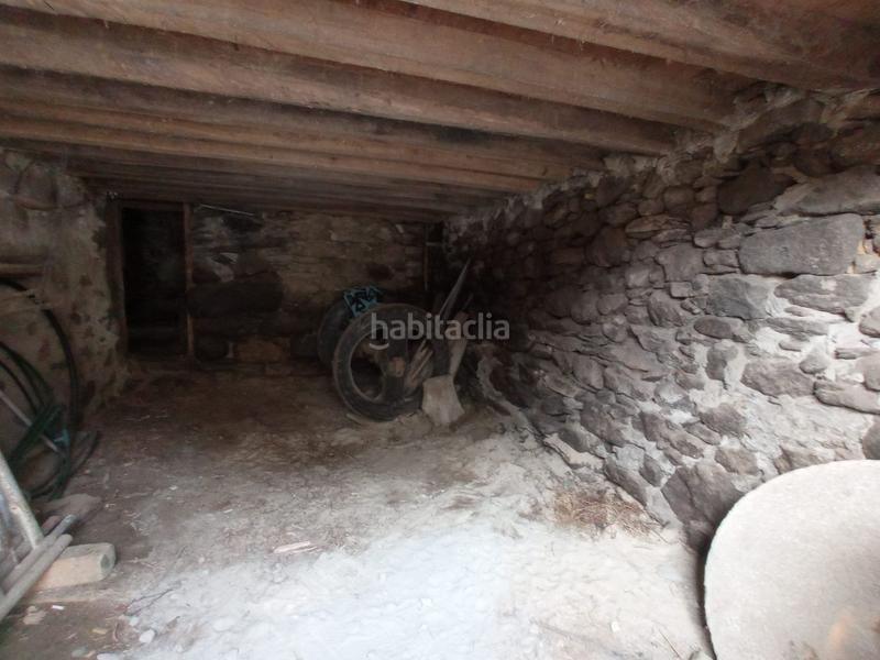 Foto bcda0329-f34f-4ab1-9d49-830491ca008f. Masía casa adosada para rehabilitar en vila de bares en Mañón