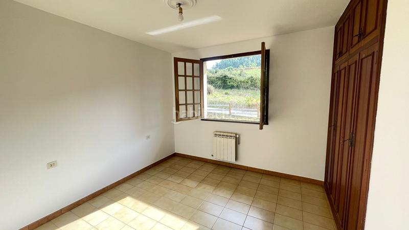 Foto 9591117f-6fb1-45fb-bd71-73738ecfd7a3. Casa con riscaldamento in Valdoviño