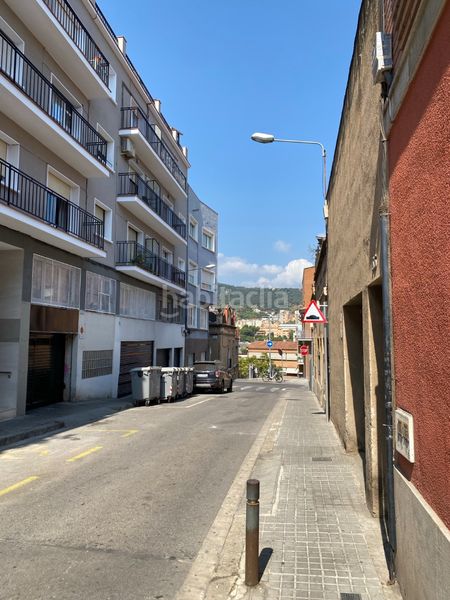 Foto 0eeea850-51a7-4e3e-ac95-c9863e090468. Pis a La Teixonera Barcelona