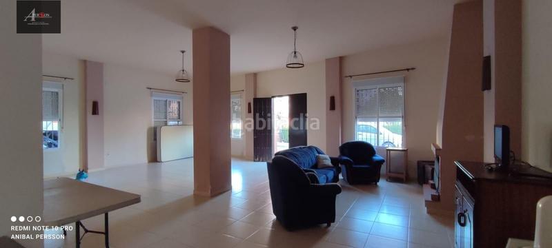 Foto f373e801-ebf1-45d8-af00-ae0f7c7cafce. Casa amb aparcament a Écija