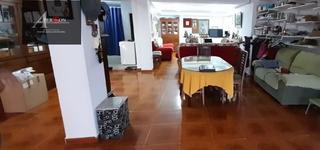 Casa a Écija. Se vende casa de pueblo situada en zona el matadero.